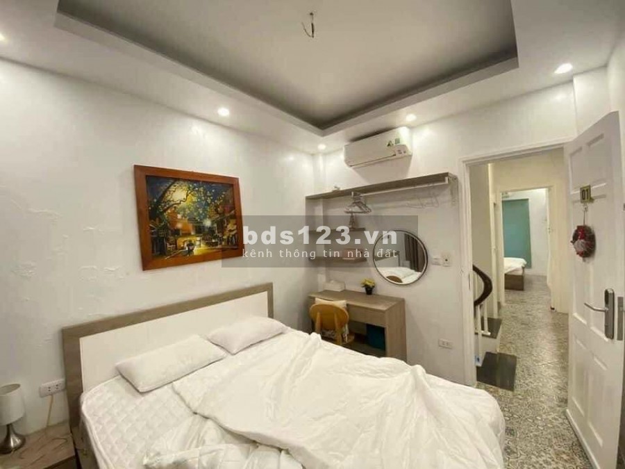 Chính chủ cần bán nhà Đường Láng, nhà đẹp ở ngay, diện tích sử dụng 58m2 giá chỉ 5 tỷ