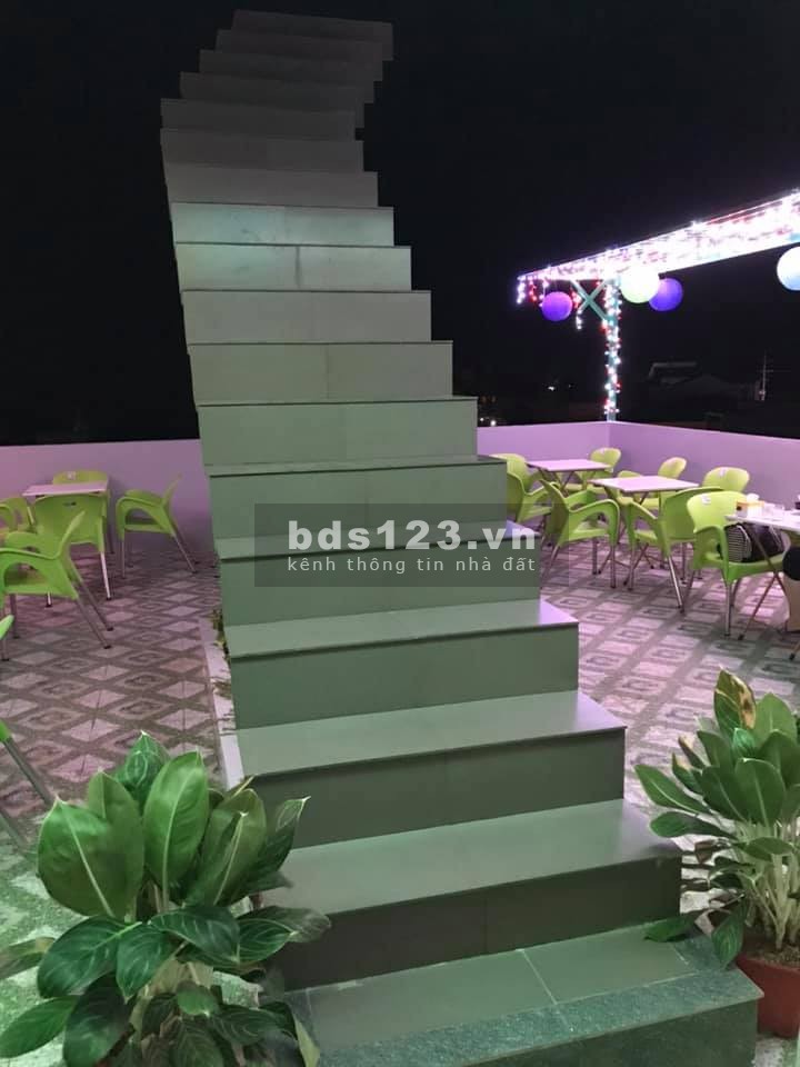 Cần Bán Khách Sạn 5 tầng, ngay trung tâm huyện Tháp Muời, Đồng Tháp, lh 0327557771