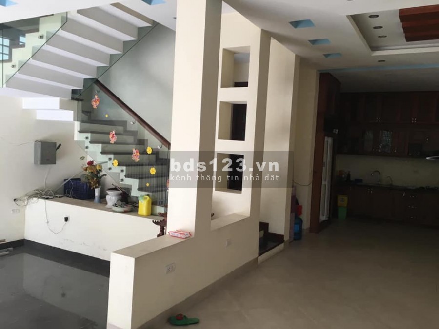 Bán nhà Mặt Phố Giang Biên, Long Biên vỉa hè, kinh doanh 120m x 5T x mt 8.5m -15PN