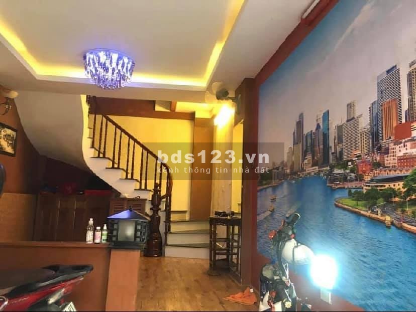 Bán nhà Ngô QUyền Hà Đông giá hơn 3 tỷ, dt 38m2, 6 tầng, ô tô đỗ cổng, an sinh đỉnh