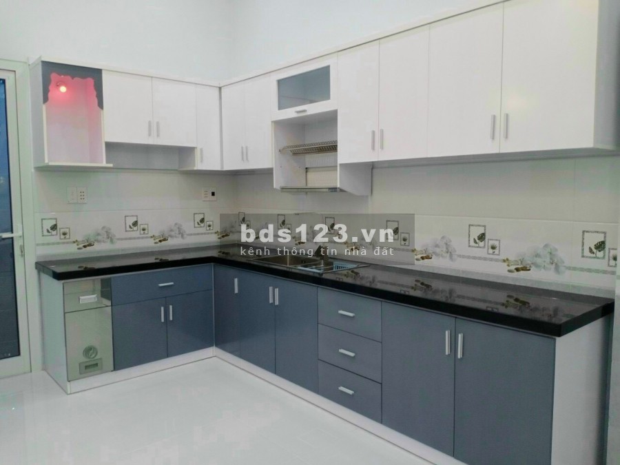Bán nhà ở Bình Dương hết dịch giao nhà, mặt tiền lớn, khu dân cư, liên hệ 0334544104