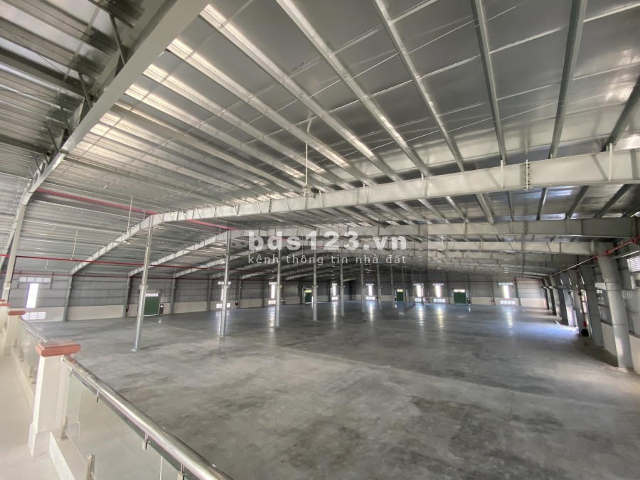 Cho thuê kho diện tích sử dụng 12000m2 trong khu cong nghiệp Thuận Đạo Long An
