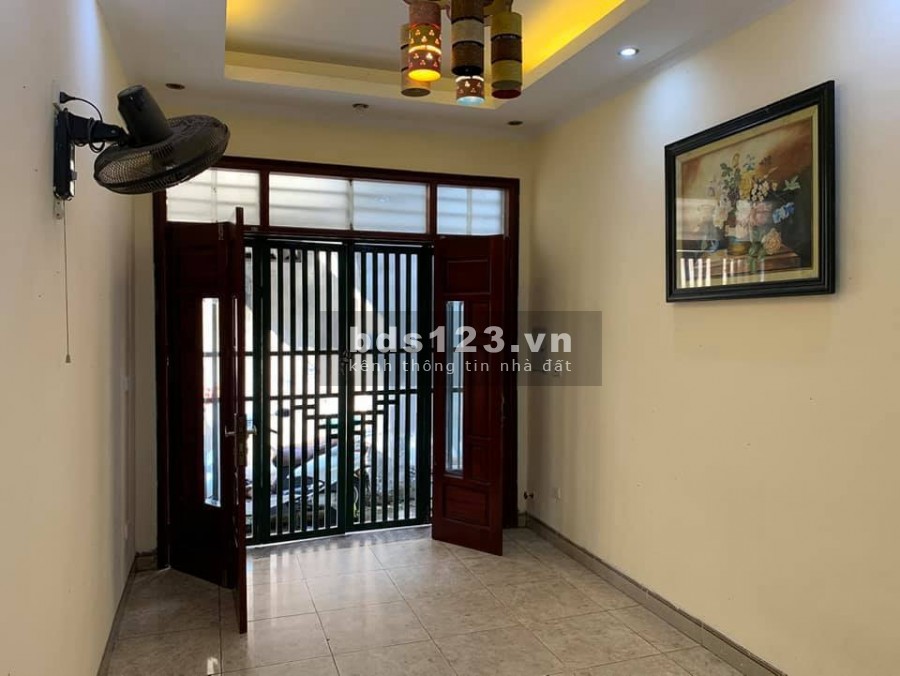 Chỉ hơn 2 tỷ sở hữu ngay căn nhà tại ngõ 179 phố Vĩnh Hưng Quận Hoàng Mai dt 35m2, 3 tầng