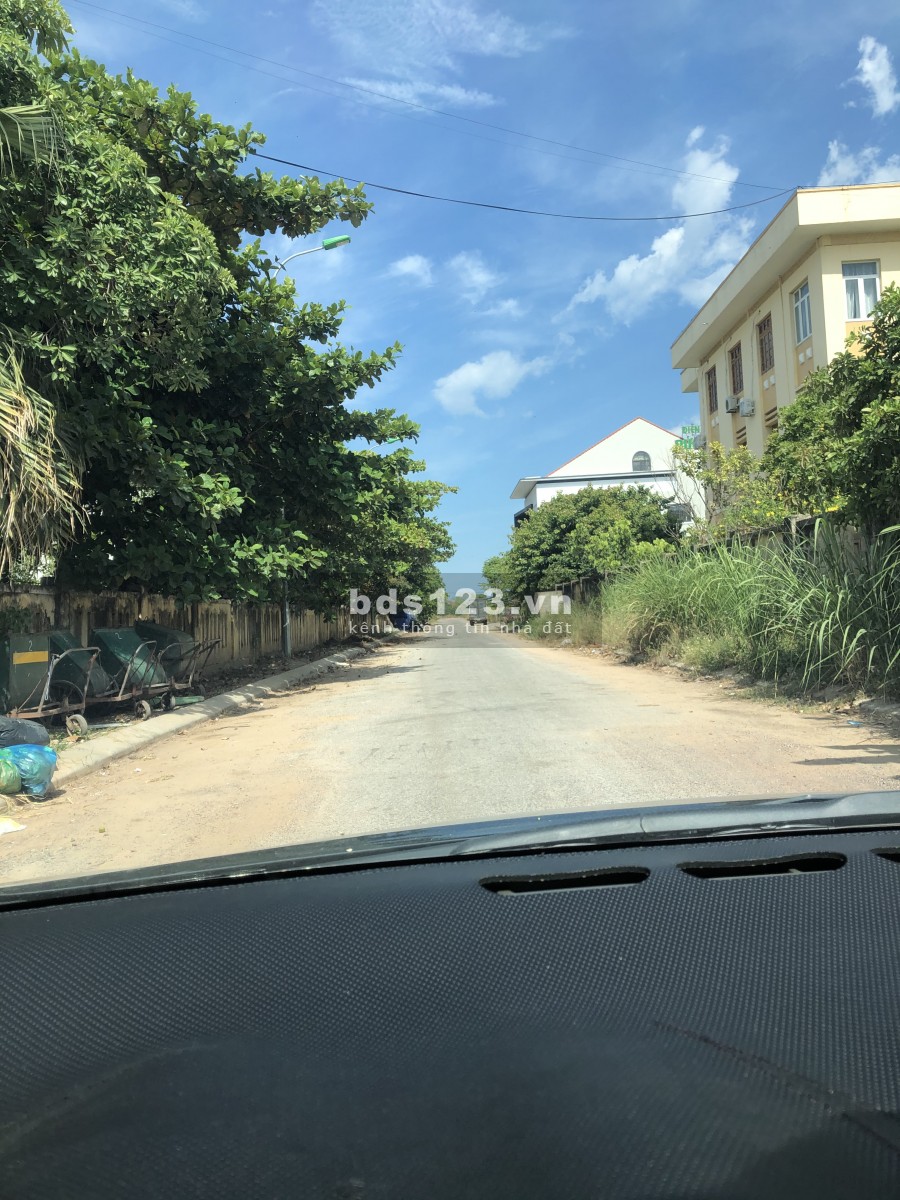 Chính chủ bán đất ven sông Lệ Kỳ đường Trần Tế Xương, Đức Ninh Đông - Đồng Hới LH: 0911116173