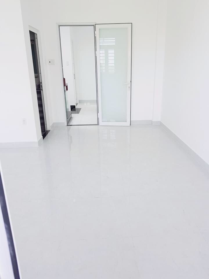 Bán Nhà Giá Rẻ Mùa Dịch 1 trệt 1 lầu Ngay Khu Dân Cư Trung Thành, diện tích lớn, sổ riêng