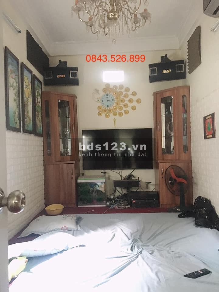 Bán nhà riêng Kim Ngưu, Gần ô tô mặt tiền rộng, diện tích 50m2 giá nhỉnh 2 tỷ, lh 0843526899