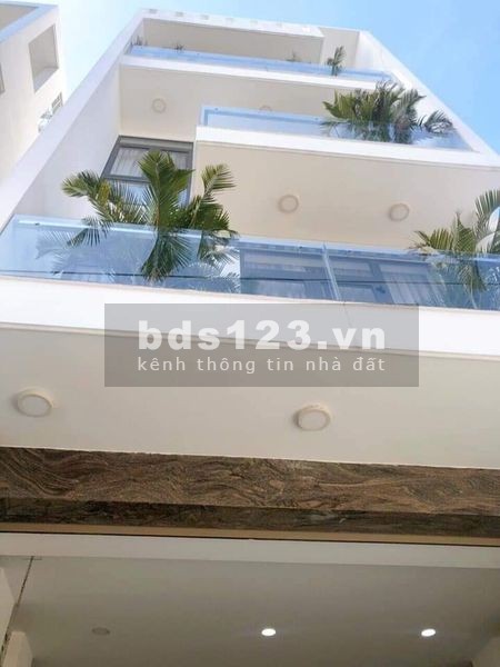 Mặt tiền kinh doanh giá rẻ, ngay sân bay, Nguyễn Văn Công, diện tích 130m2