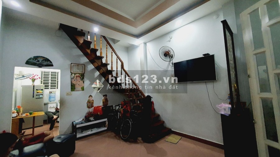 Bán nhà nguyên căn chính chủ Quận Tân Phú diện tích sử dụng 32m2 giá bán chỉ 2.83 tỷ