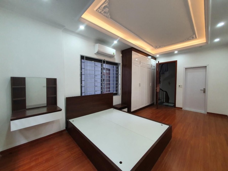 Bán nhà nguyên căn đẹp, ô tô kinh doanh phố Kim Đồng, dt 50m2, 5 tầng, giá chỉ 7.2 tỷ