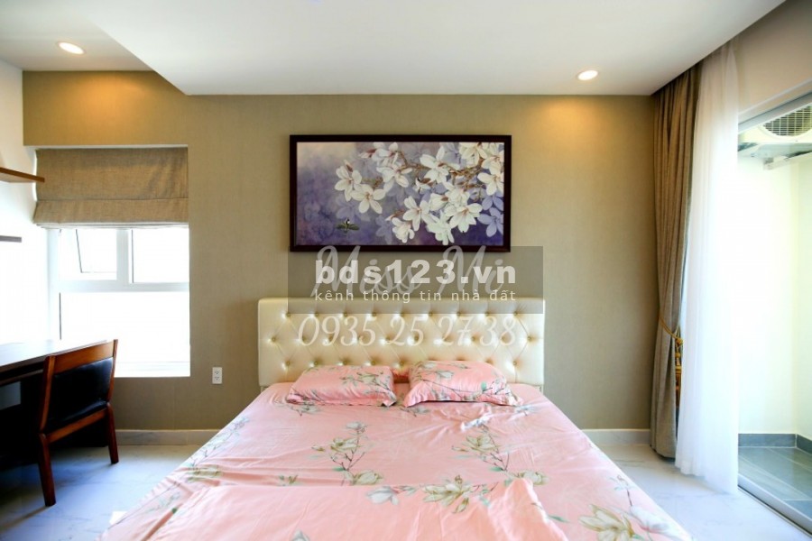 Cho thuê căn hộ Terra Royal, Quận 3, 2 PN, NTCB giá 13 triệu. Full NT giá 15triệu. LH 0935252738
