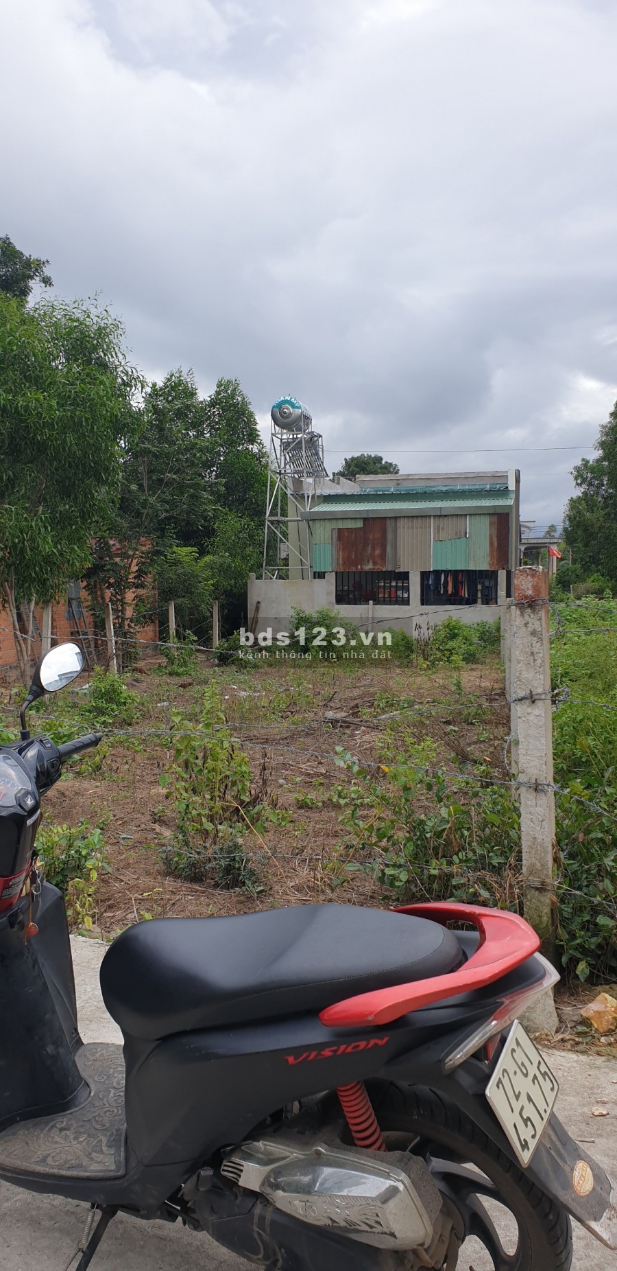 Bán lô đất xã Phước Thuận đường ô tô, giá chỉ 1.1 tỷ, liên hệ 0909196325, diện tích 175m2