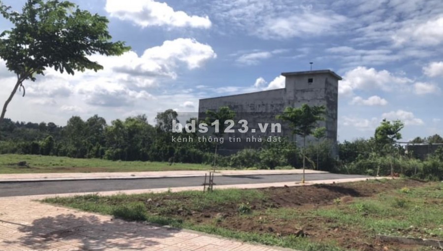 Cần bán gấp đất thổ cư 113m view hồ Nhà Bè mát mẻ, gần trung tâm giá đầu tư