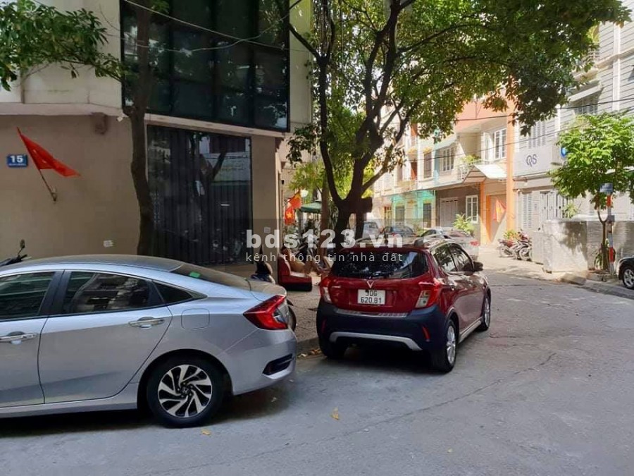 Bán nhà Nguyễn Văn Cừ phố kinh doanh sầm uất ngõ ô tô tránh mt 6m vỉa hè, giá 80 triệu/m2