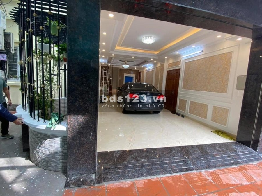 Phân lô phố Hoàng Mai khu dân trí cao kinh doanh ô tô đỗ cửa đúc kiên cố 5 tầng