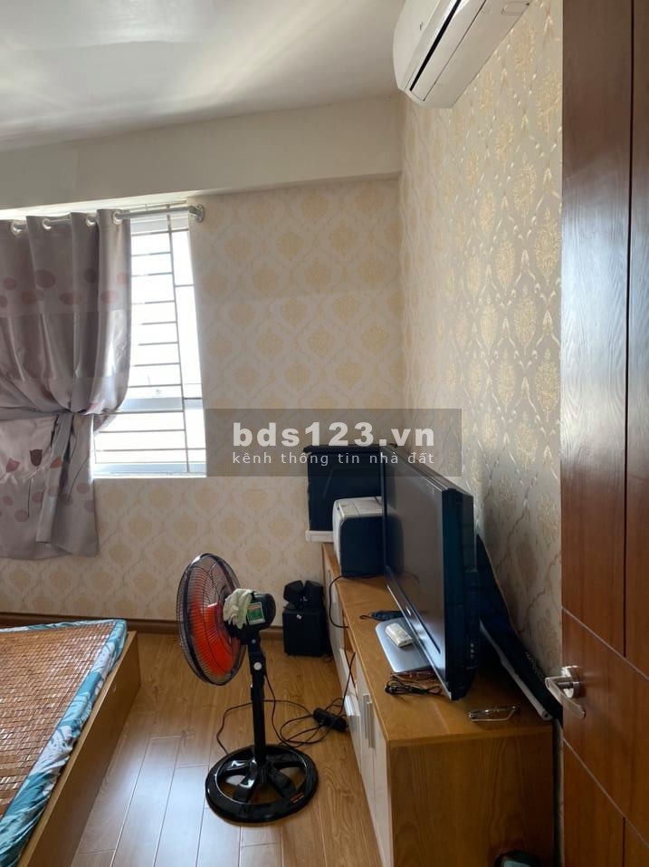Cần bán căn hộ tầng 39 toà Victoria Văn Phú, 2 phòng ngủ, sổ đỏ chính chủ, giá 1.75 tỷ