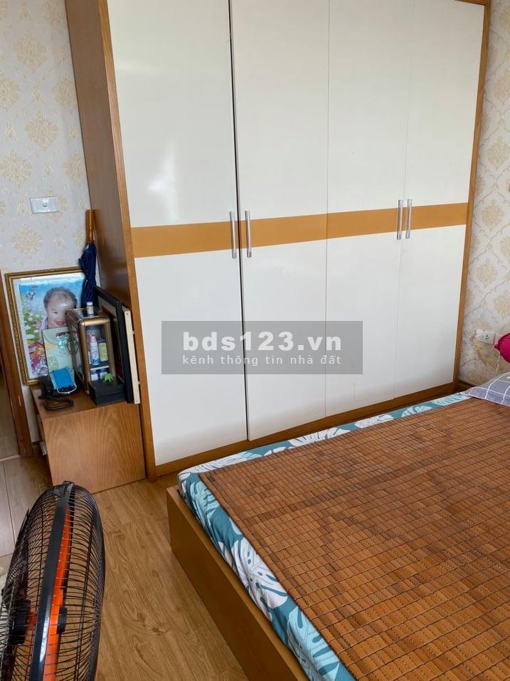 Cần bán căn hộ tầng 39 toà Victoria Văn Phú, 2 phòng ngủ, sổ đỏ chính chủ, giá 1.75 tỷ