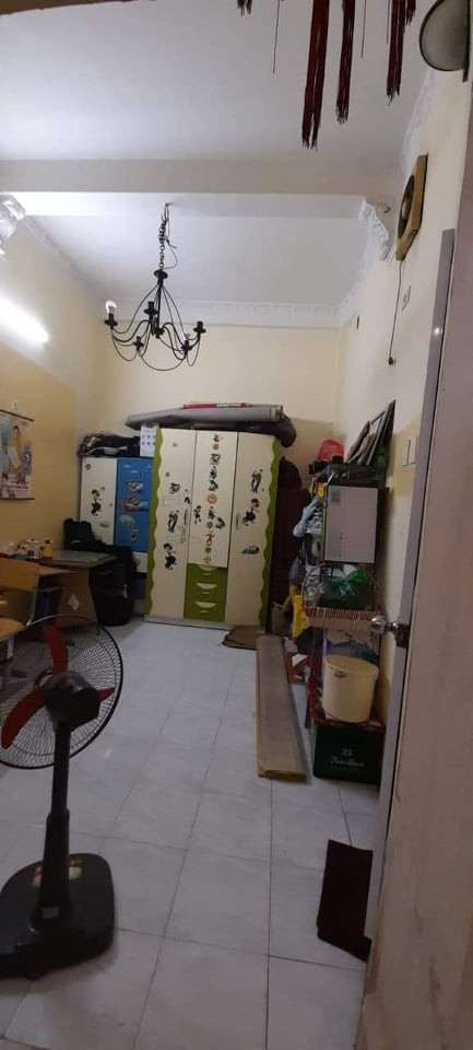 Bán nhà Thịnh Quang Quận Đống Đa, ô tô tải đỗ trước cửa cách một nhà ra phố, sổ chính chủ