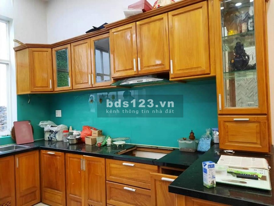 Nhà mới xây 4 tầng đường Hòa Bình. Cạnh CV Nước Đầm Sen giá bán 7,6 tỷ, sổ sẵn