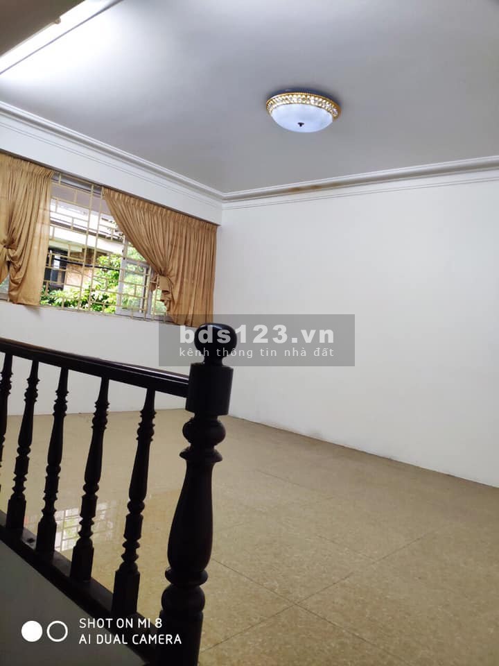 Bán nhà Hoàng Hoa Thám diện tích sử dụng 221m2 3 tầng mt 8.5m giá chỉ 17.5 tỷ Ba Đình