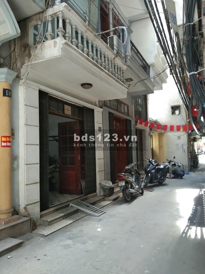 Bàn nhà nguyên căn Khâm Thiên, ô tô tránh, diện tích sử dụng 18m2, 4 tầng đúc, giá 1.5 tỷ