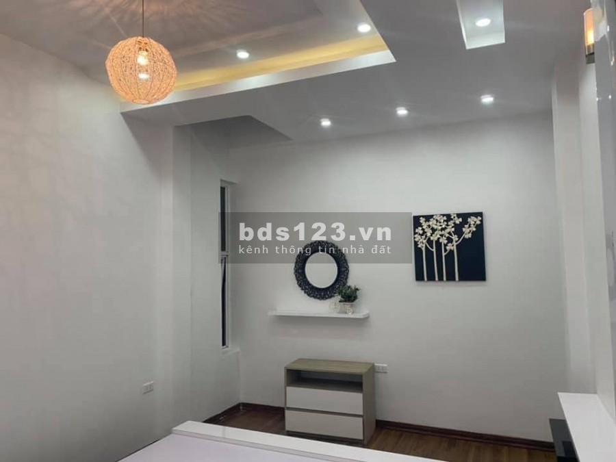 Cần Bán nhà gấp ở Khương Trung dtsd 36m 3 tầng đúc kiên cố, mặt tiền 3.5, giá chỉ 3.3 tỷ