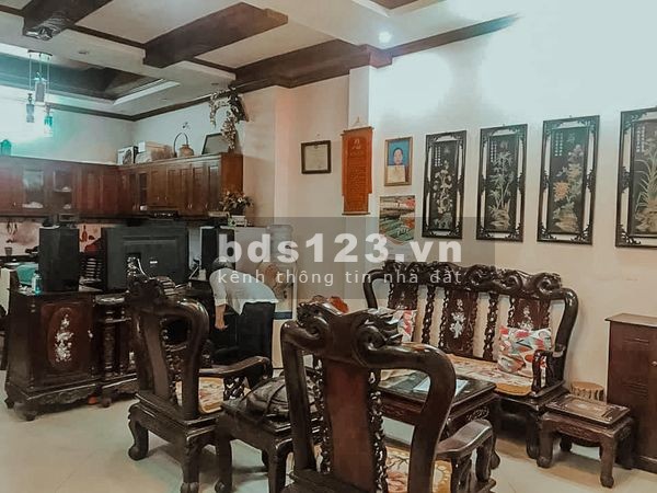 Bán nhà nguyên căn Trần Bình, dt 60m2, 4 tầng, 5 pn, sổ đỏ nở hậu, hàng hiếm bán nhanh
