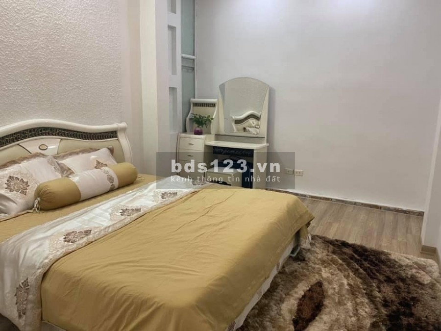 Cần Bán nhà gấp ở Khương Trung dtsd 36m 3 tầng đúc kiên cố, mặt tiền 3.5, giá chỉ 3.3 tỷ