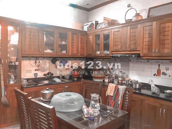 Bán nhà nguyên căn Trần Bình, dt 60m2, 4 tầng, 5 pn, sổ đỏ nở hậu, hàng hiếm bán nhanh