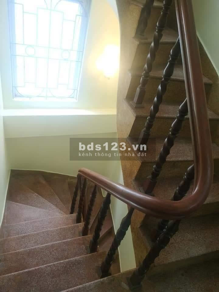 Bán Nhà Minh Khai diện tích 30m2, đúc kiên cố 4 tầng, giá chào 2,2 tỷ, hỗ trợ vay ngân hàng