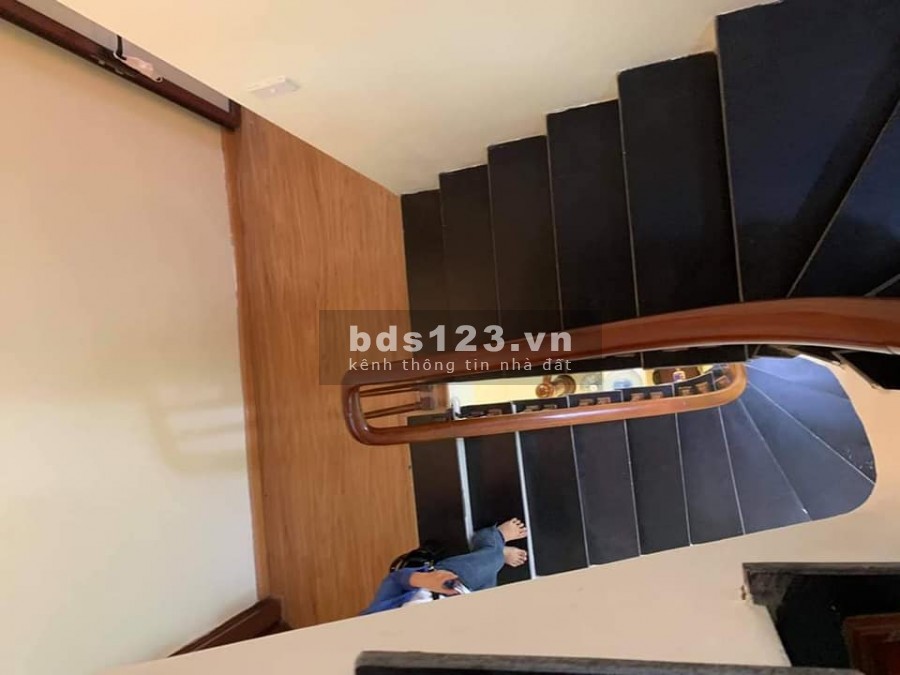 Bán nhà Thái Hà tặng nội thất đẹp lung linh diện tích sử dụng 45m2 5 tầng giá bán 5.2 tỷ