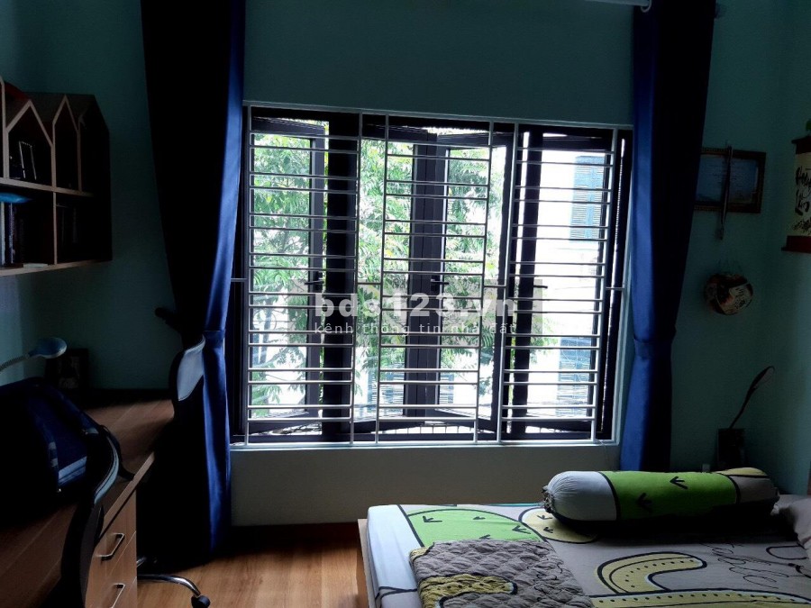 Bán nhà đường Hoàng Văn Thái, Thanh Xuân, dt 49m2, ô to đỗ cửa, giá bán 3.4 tỷ