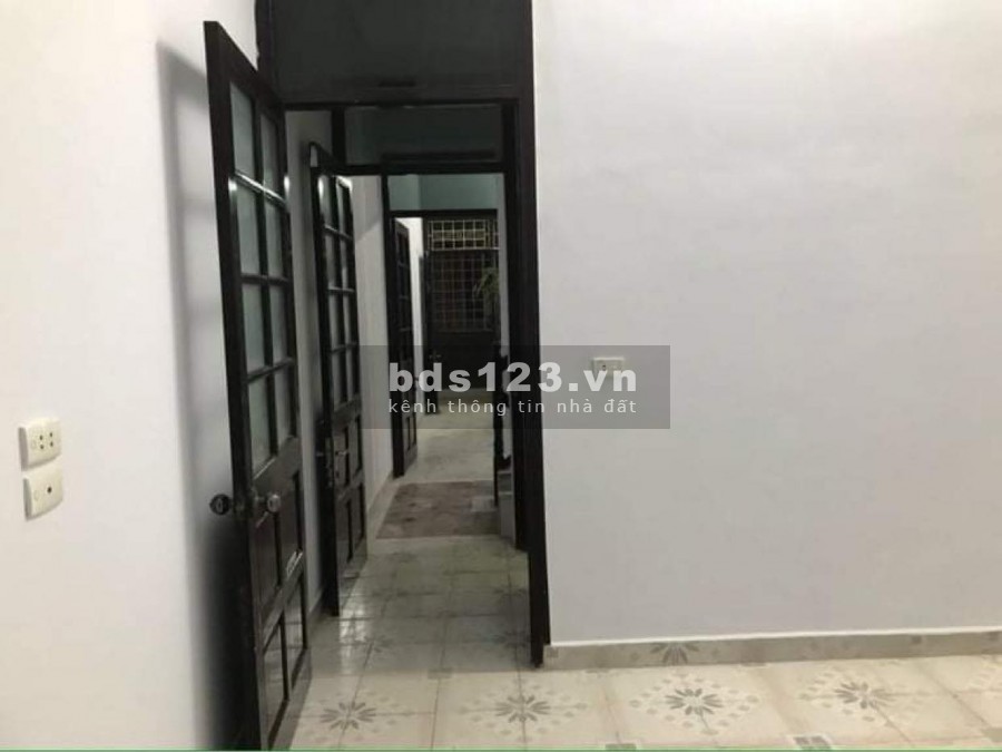 Giá cực rẻ nhà nguyên căn ô tô vào nhà phân lô quân đội, 2 mặt ngõ, giá bán 7.9 tỷ, thương lượng