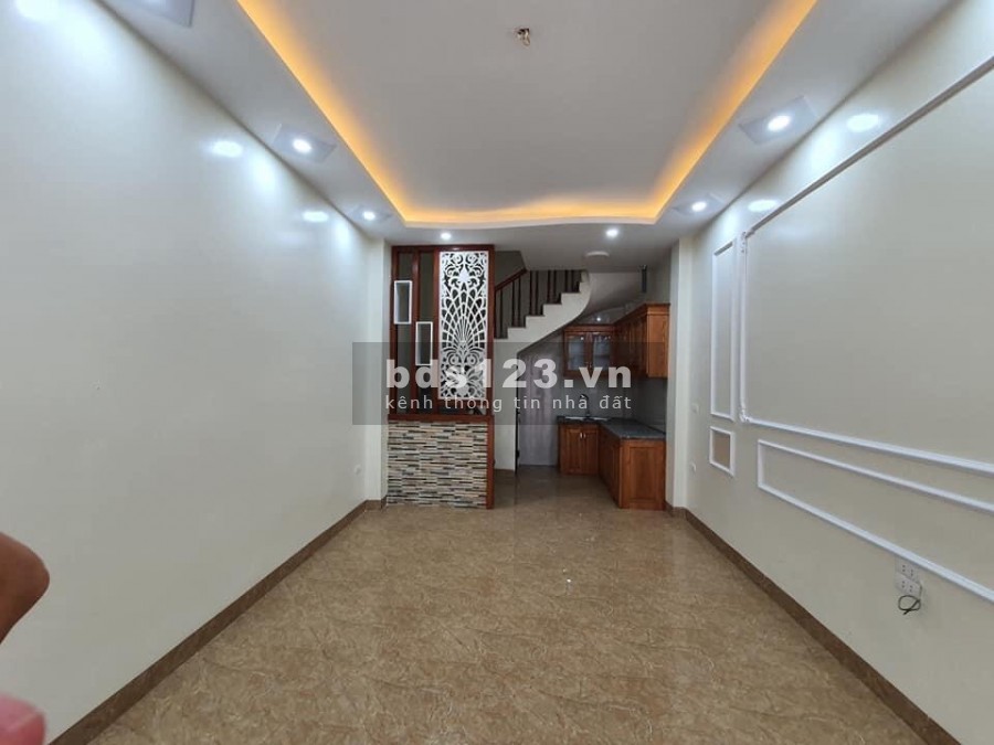 Nhà mặt phố Nam Dư, 2 mặt thoáng, khu kinh doanh, văn phòng, diện tích sử dụng 85m2