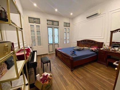 Bán nhà khu phân lô, nhà đẹp, nội thất xịn, gần phố Lê Trọng Tấn, dt 50m2 4 tầng, nhỉnh 4 tỷ