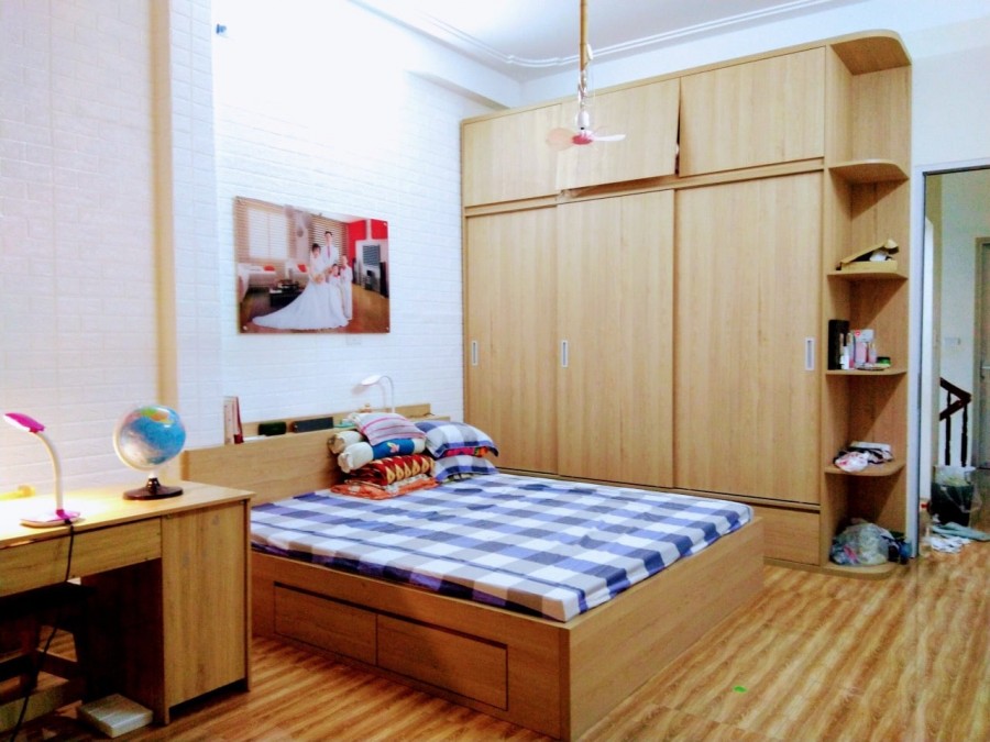 Bán nhà Nguyễn Chính, 38m2 x 5T, MT 4m, nhà mới đẹp, giá nhỉnh 3 tỷ. LH 0966456918.