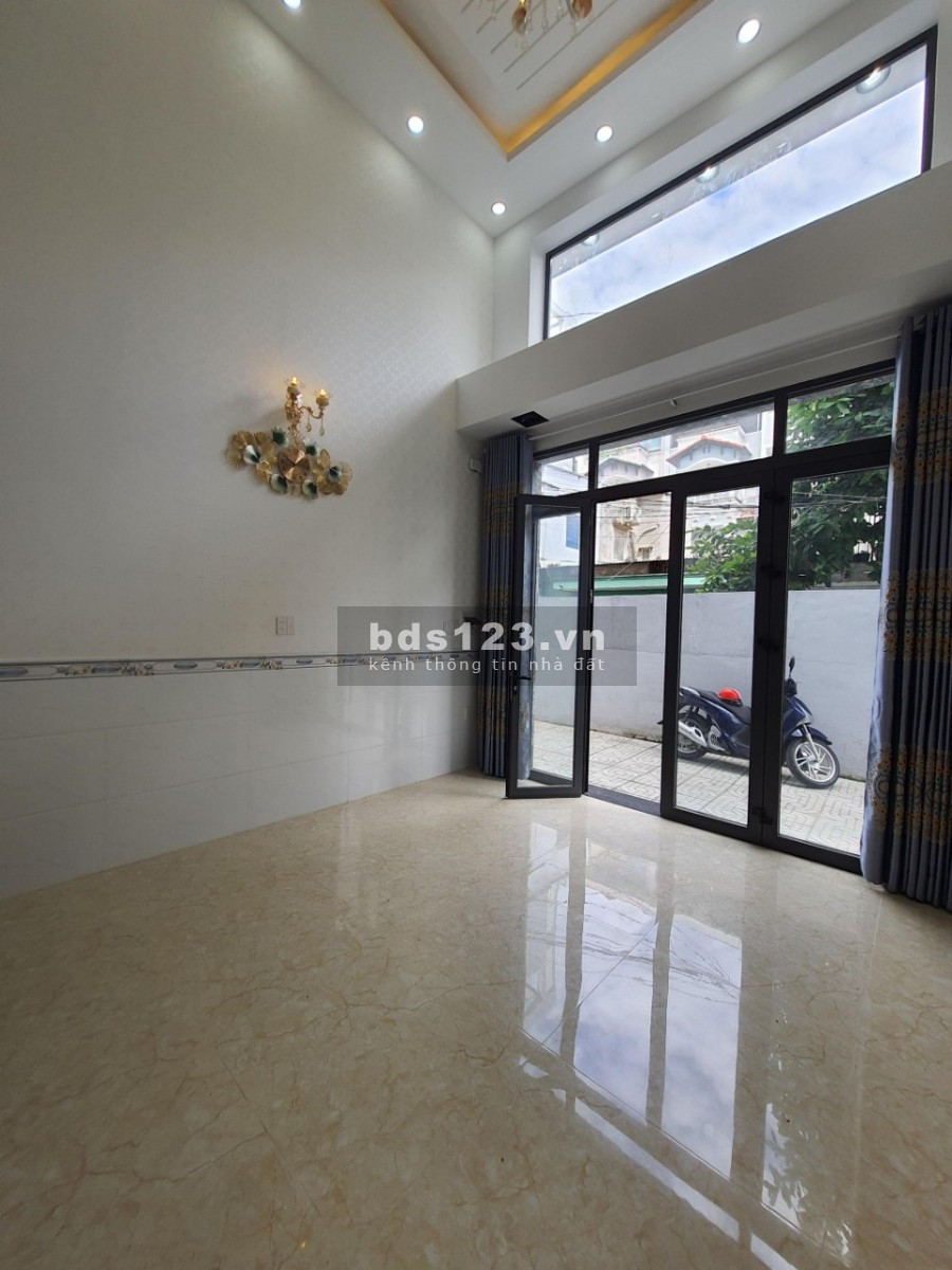 Nhà Phan Huy Ích, Gò Vấp, Xe Hơi Đỗ Cửa, 4 Tầng, 60m2, Nhỉnh 6 Tỷ.