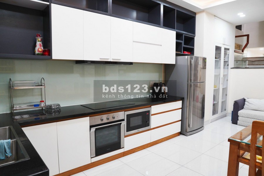 Bán Gấp nhà Đẹp 5 Tầng BTCT, 7PN, HXH nhựa 9m Lý Thường Kiệt Quận 10