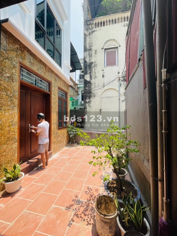 Bán nhà nguyên căn ngõ 355 Xuân Đỉnh xây mới kinh doanh dt 40m2, 5 tầng, mt giá 3.8 tỷ