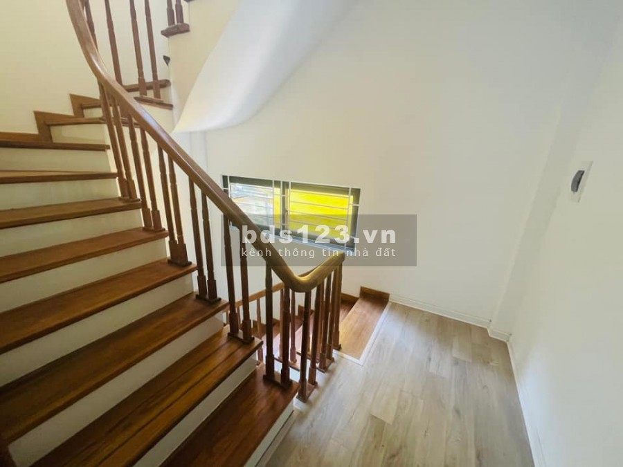 Bán nhà nguyên căn ngõ 355 Xuân Đỉnh xây mới kinh doanh dt 40m2, 5 tầng, mt giá 3.8 tỷ