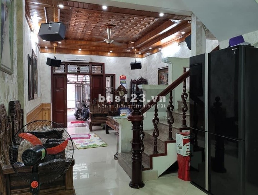 Bán nhà Nam Từ Liêm nội thất ngõ thông, dt 80m2, 5 tầng, mặt tiền rộng giá chỉ 5.8 tỷ