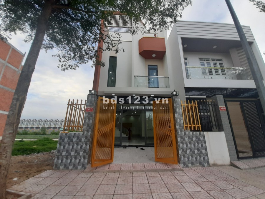 Nhà xây mới KĐT Nhà Xinh Residential, MT Đinh Đức Thiện, 1 trệt 2 lầu, chìa khóa trao tay