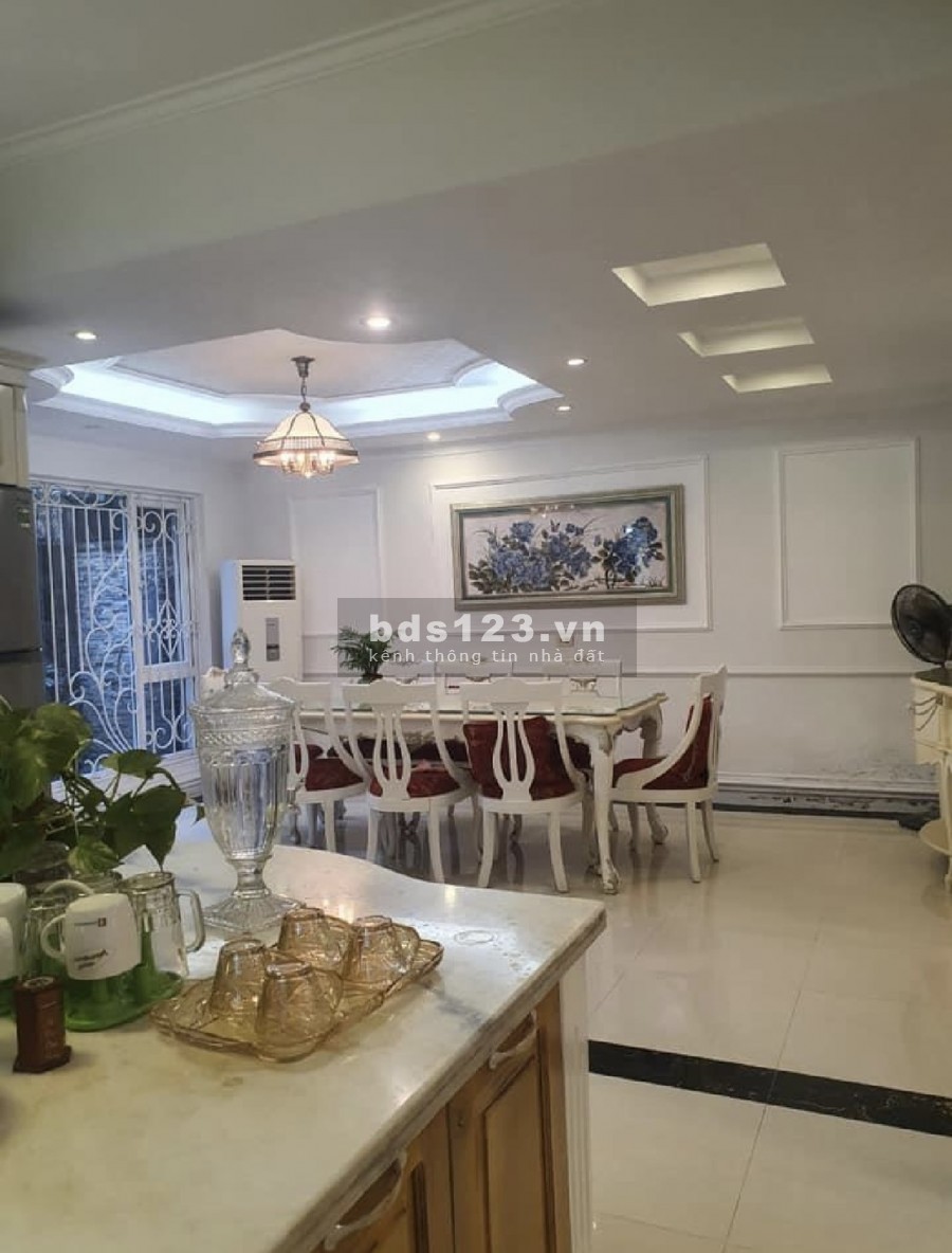Bán nhà Liền Kề Lô Góc KDT Văn Quán kinh doanh cho thuê 40tr/1 tháng dt 82m2 giá 12 tỷ 95
