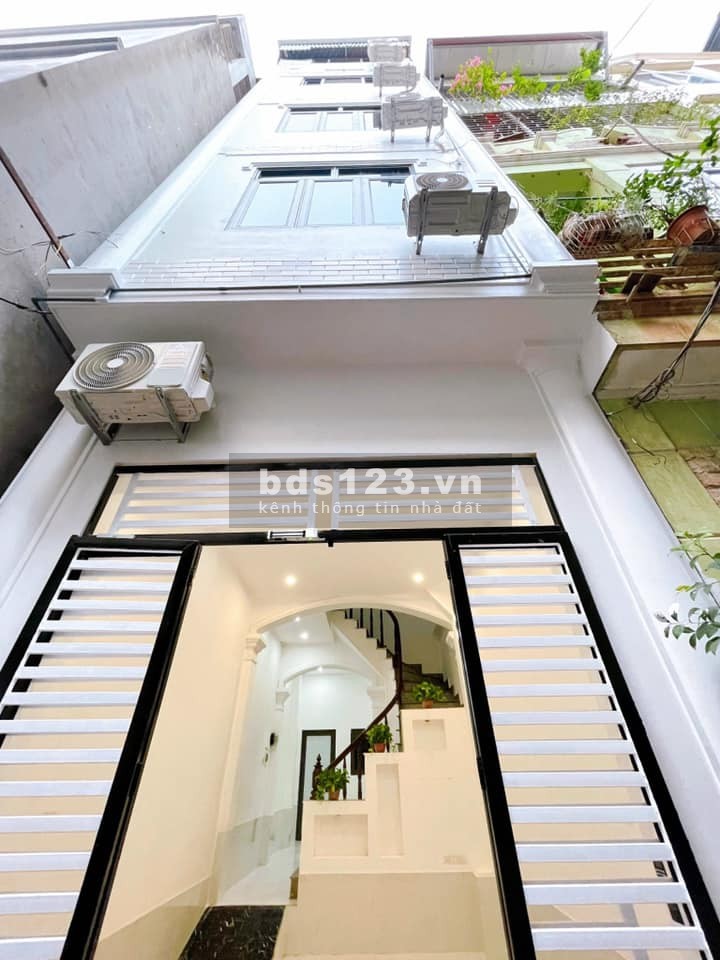 Cần. bán nhà siêu hiếm nguyên căn Cổ Linh, Long Biên, ô to vào nhà, dtsd 40m2, nhỉnh 4 tỷ