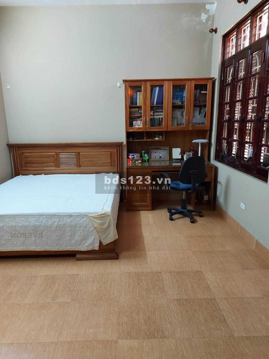 Ba bước ra ngã tư sở đường 2 làn ô tô, Khương Đình đắc địa ở sướng