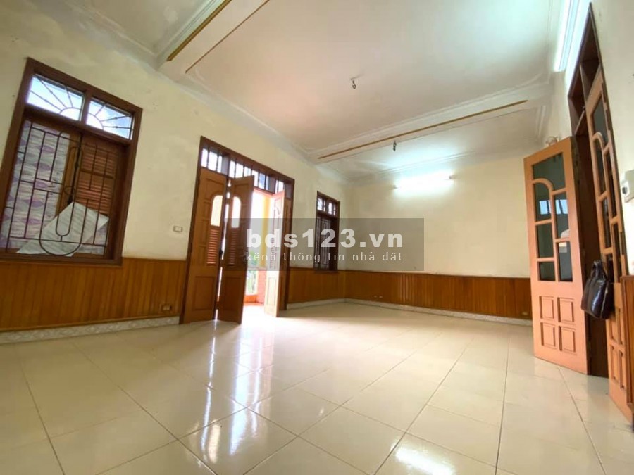 Nhà mặt phố Kẻ Tạnh, diện tích 168m, rộng 7m, 4 tầng kinh doanh, giá bán nhanh 12 tỷ