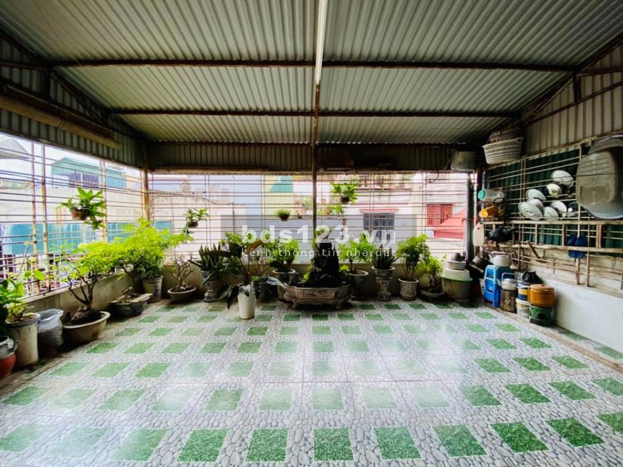 Bán gấp nhà Khâm Thiên, diện tích sử dụng 52m2, 5 tầng, nhà đẹp lung linh, 4 tỷ hơn, lh 0923250196