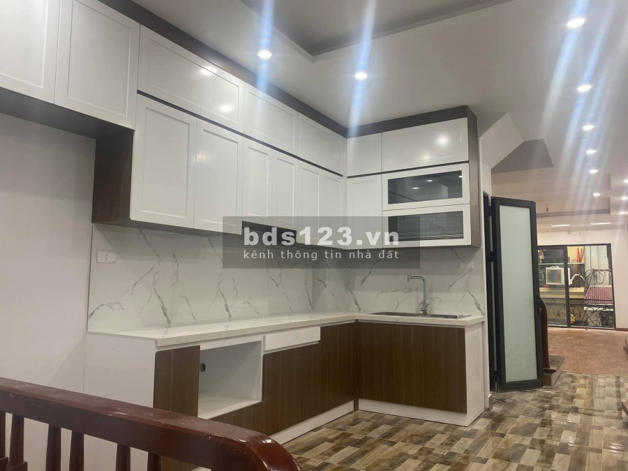Bán nhà diện tích sử dụng 58m2 ô tô đỗ cửa Hoàng Văn Thái, Quận Thanh Xuân, giá 5 Tỷ 8