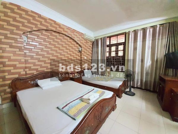Bán nhà Hoàng Quốc Việt diện tích 60m2 7 tầng mt 5m giá bán chỉ 14.3 tỷ Cầu Giấy