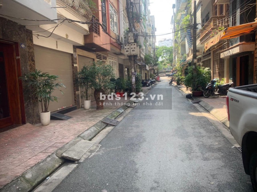 Bán nhà Hồng Hà Ba Đình, dt 45m2, 5 tầng giá 8x tỷ ô tô tránh nhà đẹp ở ngay