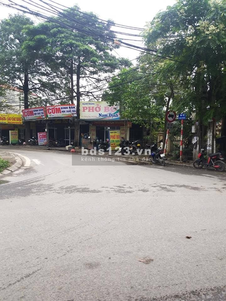 Bán nhà Cầu Diễn, 41m2, ô tô tận cửa, 3 mặt thoáng, giá chỉ hơn 3 tỷ.